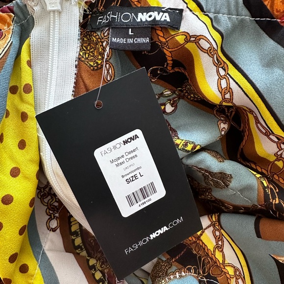 Fashionnova Maxi Dress - Picture 4 of 4